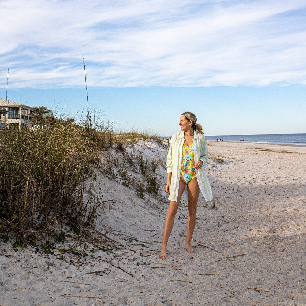 Yellow Ruffle Butts Tie Waist V-Neck One Piece Swimsuit in Women’s Small